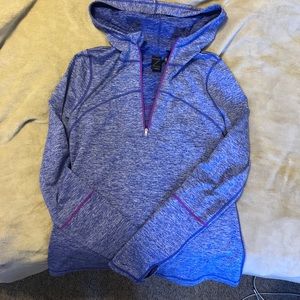 Activewear Pullover